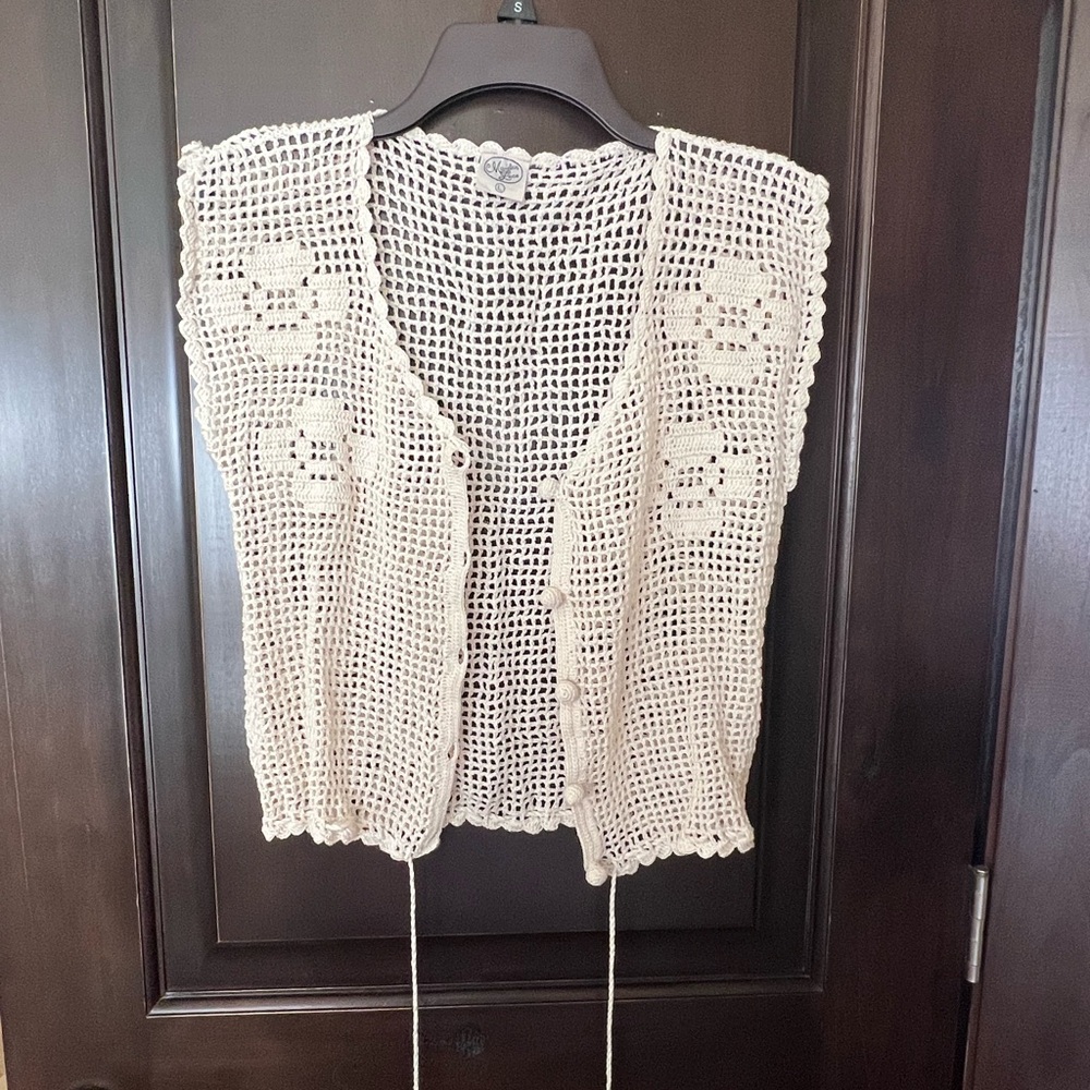 Cream Crochet Women's Sweater Vest